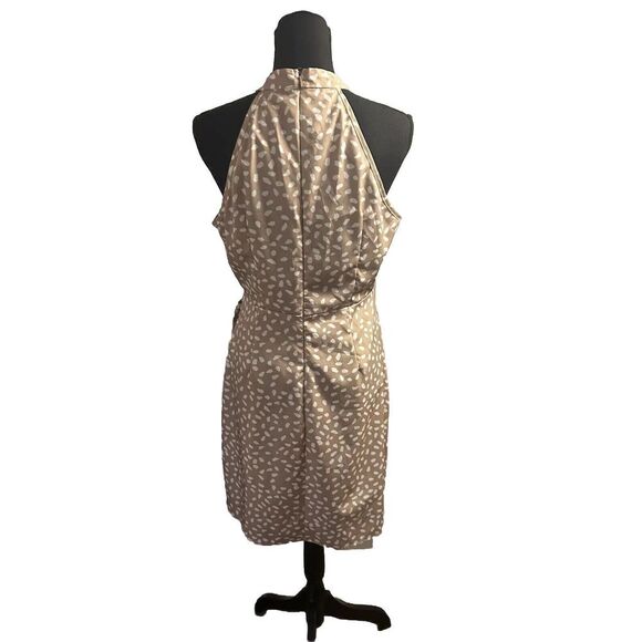 Unbranded Tan and White Dress, Size L. - Picture 4 of 5